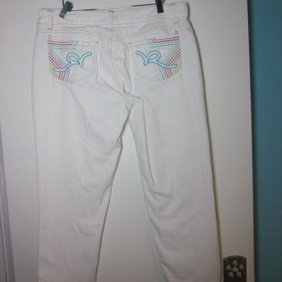 Roca Wear Womens 8/10 White Jeans Embroidered Rear Pockets Juniors Size 11 - Picture 1 of 16